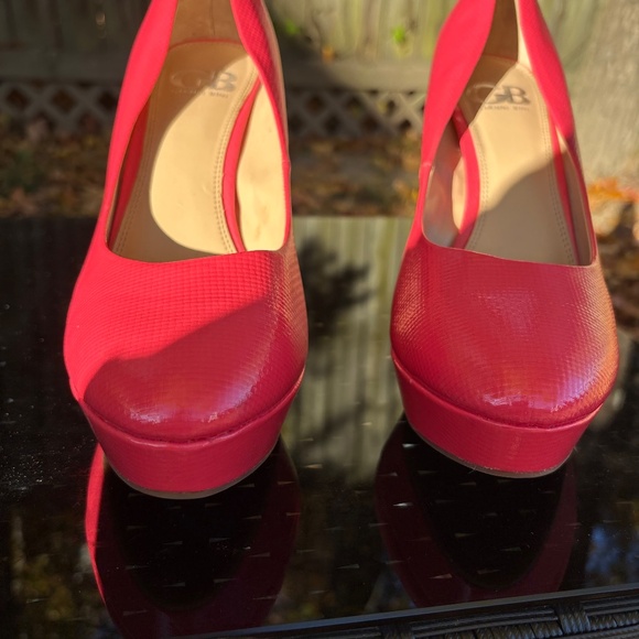 NWOT-Gianni Bini Red Textured Pointed Toe Heels – Size 9.5 - Picture 2 of 10
